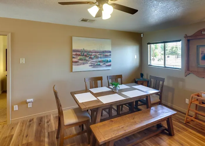 Dog-friendly Bullhead - Walk To River!